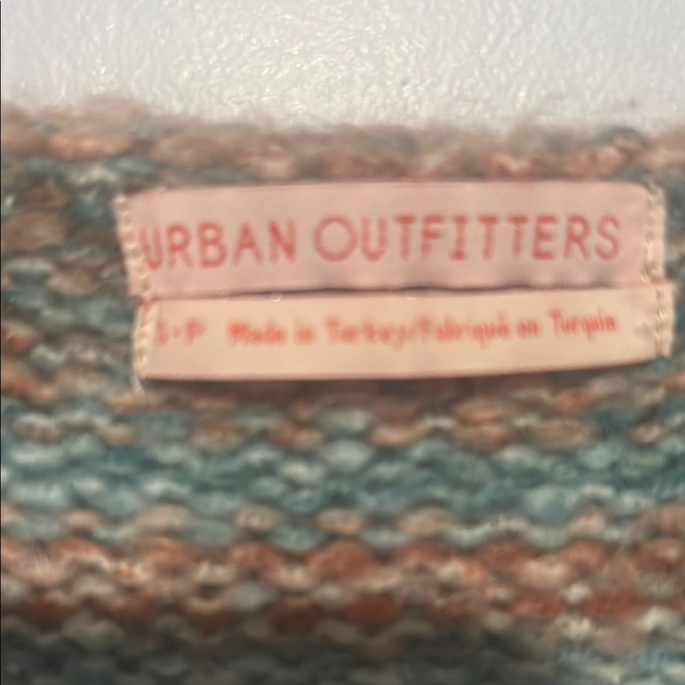 Urban Outfitters Green and Brown V-Neck Sweater - Picture 3 of 7